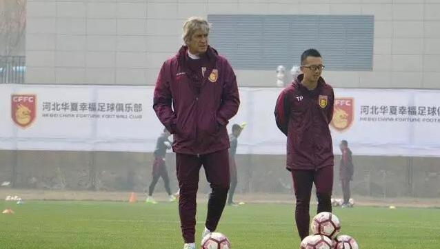 四个富婆裸体按摩高潮