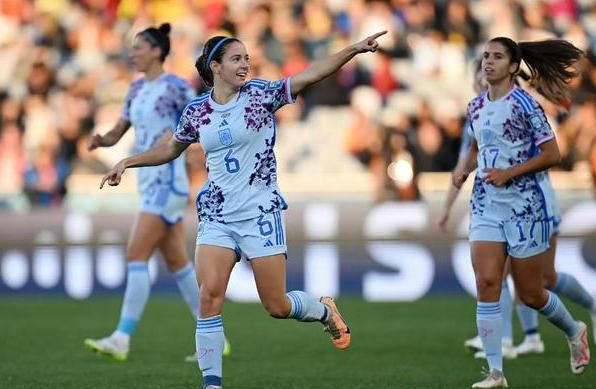 每日免费观看av